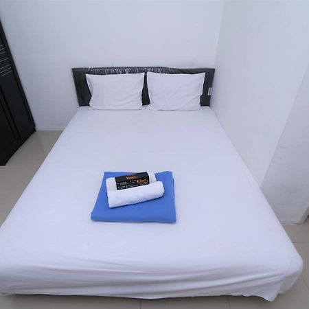 Hotel Kamar Keluarga Ungaran à Jakarta Extérieur photo