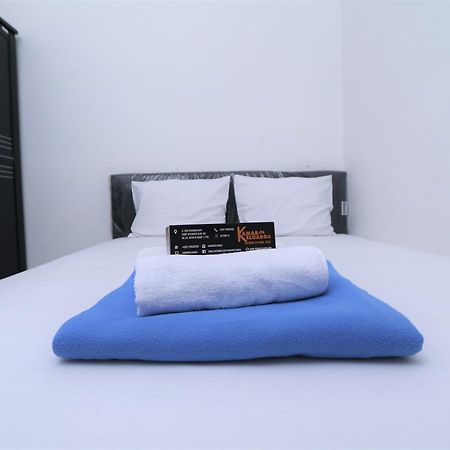Hotel Kamar Keluarga Ungaran à Jakarta Extérieur photo