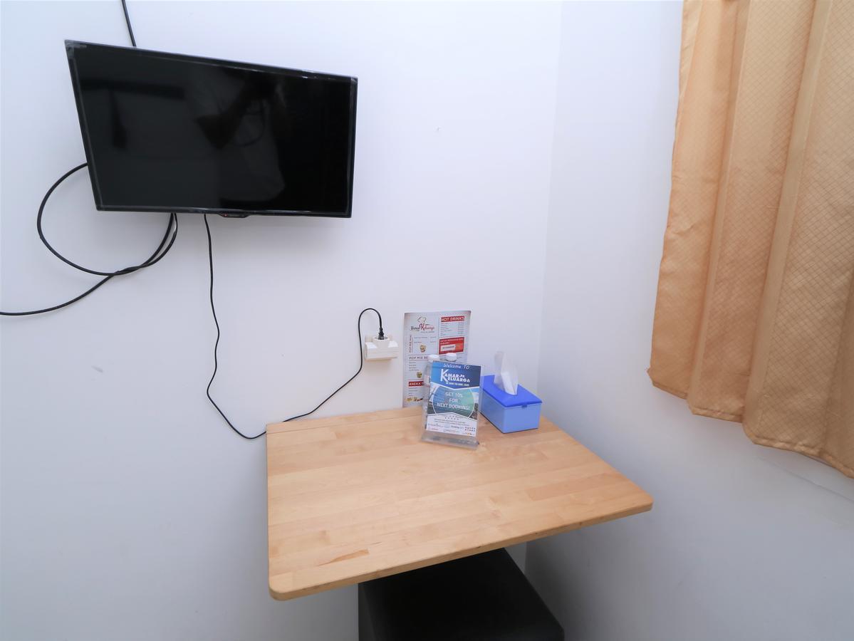 Hotel Kamar Keluarga Ungaran à Jakarta Extérieur photo